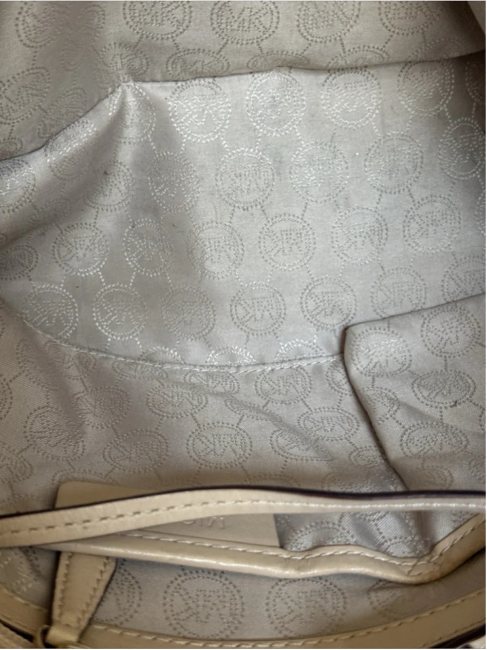 Michael Kors Women's Jet Set Travel Beige Saffiano Leather Pockets Tote Bag - Picture 6 of 7